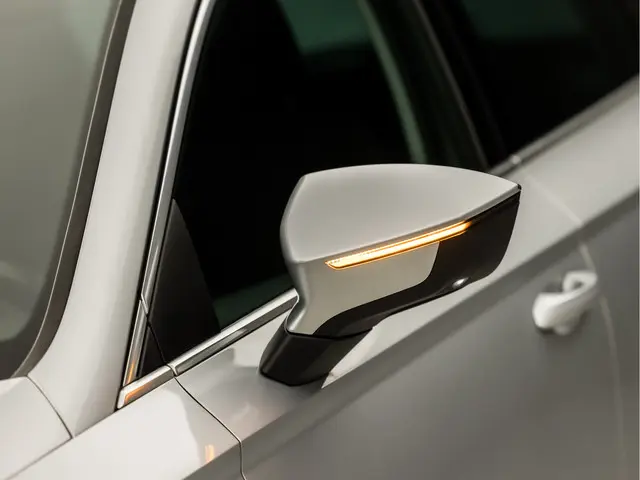 SEAT Ateca 1.4 TSI Xcellence Sport 2016 Benzine 32