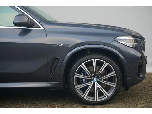 BMW X5 xDrive45e 2022 Hybride Benzine 8