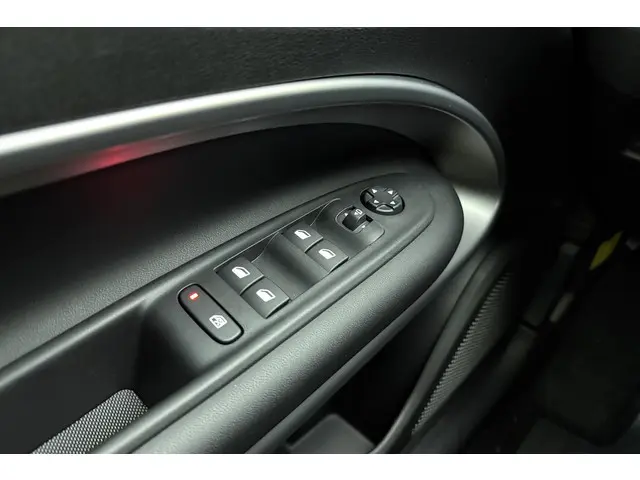 Jeep Avenger Summit 54 kWh 2025 Elektrisch 22