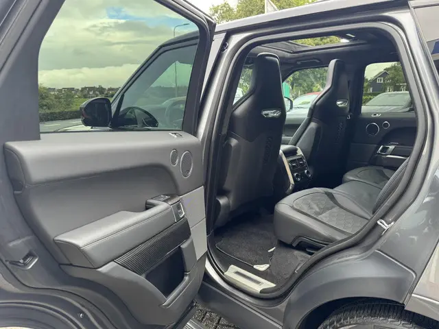 Land Rover Range Rover Sport 5.0 V8 SC SVR 2019 Benzine 27