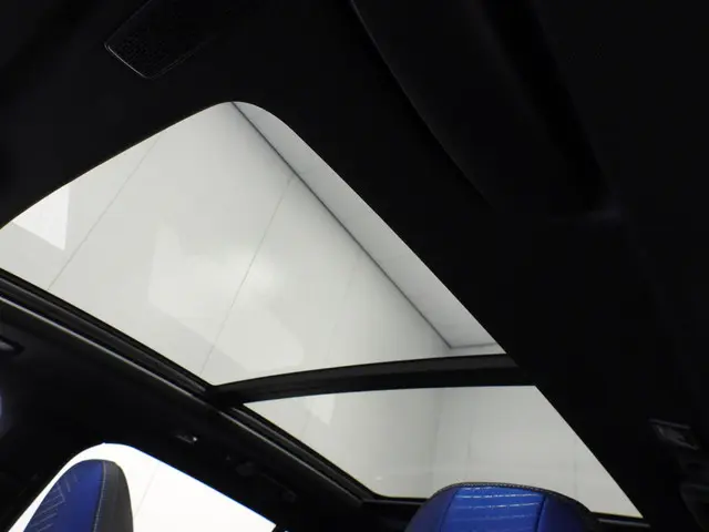 Lynk & Co 01 1.5 PHEV !NIEUW! 2025 Hybride Benzine 23