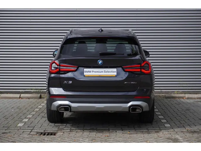 BMW X3 xDrive30e 2022 Hybride Benzine 5