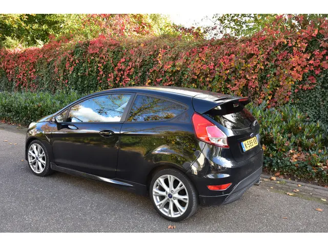 Ford Fiesta 1.0 EcoBoost Sport 2013 Benzine 4