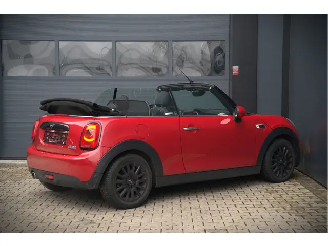MINI Cooper Cabrio Mini 1.5 Chili 2018 Benzine 4