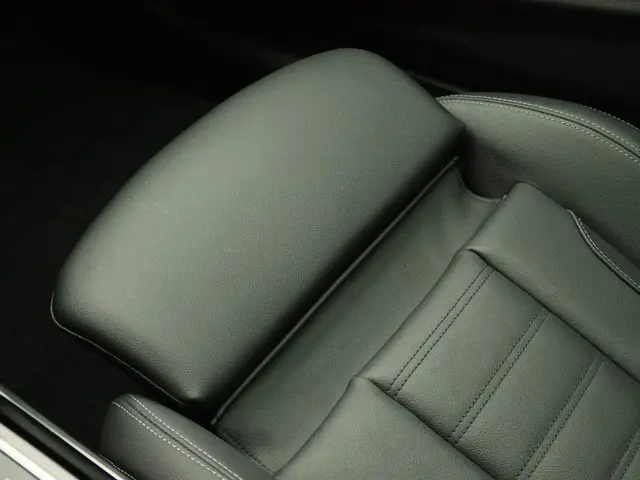 BMW 2 Serie 220i Coupé 2024 Benzine 27