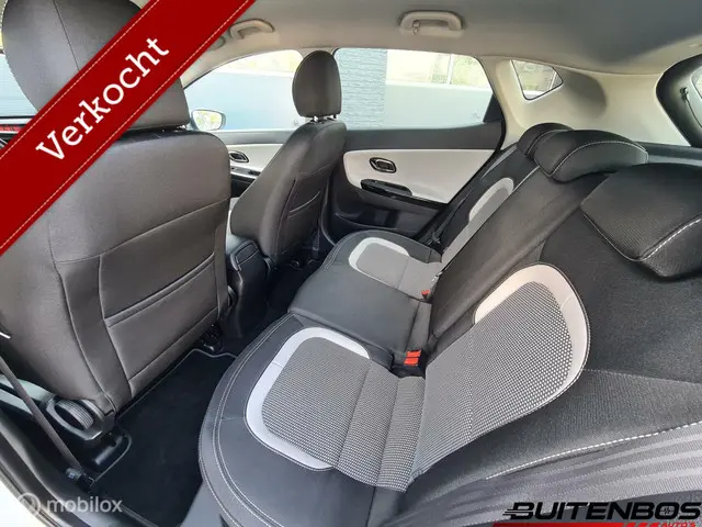 Kia cee'd Sportswagon 1.4 CVVT 2017 Benzine 19