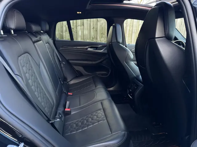 BMW X4 M 480pk / Carbon / Pano 2021 Benzine 17