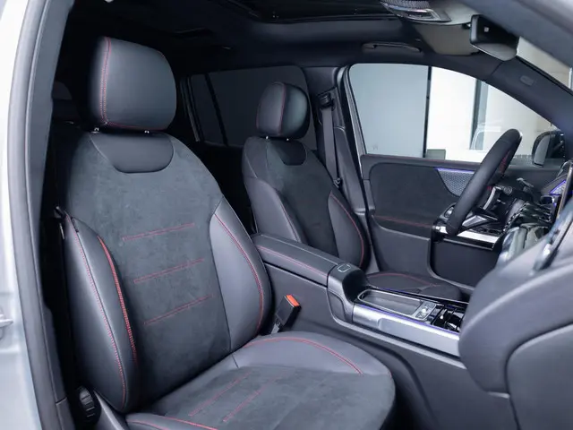 Mercedes-Benz EQB 250+ AMG Line LIMITED 2025 Elektrisch 8