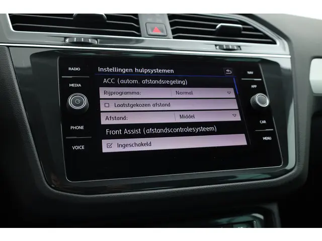 Volkswagen Tiguan 1.5 TSI Life Business 2020 Benzine 18