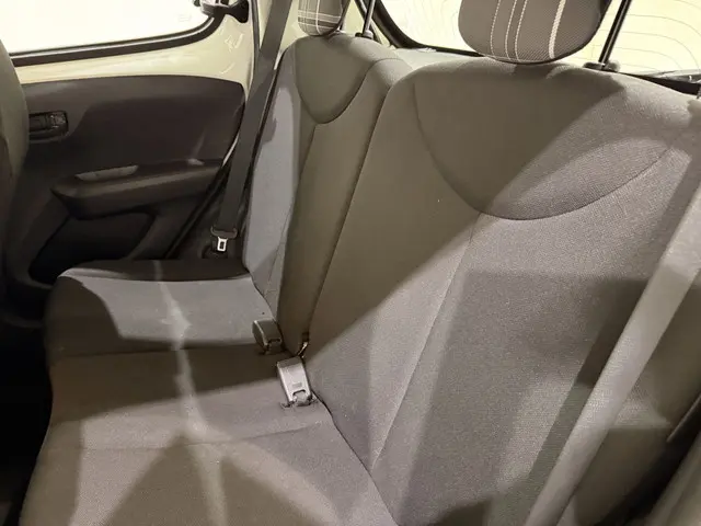 Peugeot 108 HB 1.0 e-VTi Active Airco 2016 Benzine 18