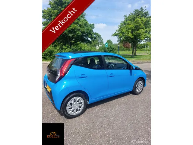 Toyota Aygo 1.0 VVT-i x-cite 2019 Benzine 2