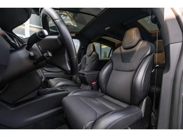 Tesla Model X 100D 7p.|Navi|Leder|22'' 2018 Elektrisch 19