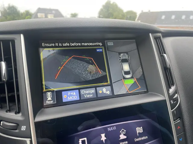 Infiniti Q Q50 2.0t Business Premium + 2015 Benzine 27