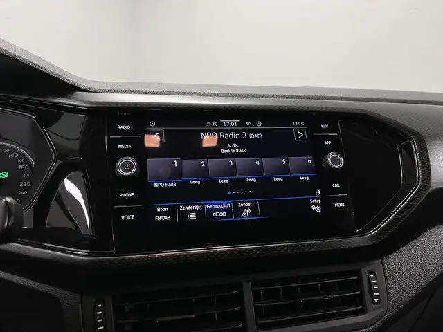 Volkswagen T-Cross 1.0 TSI Life 2021 Benzine 19