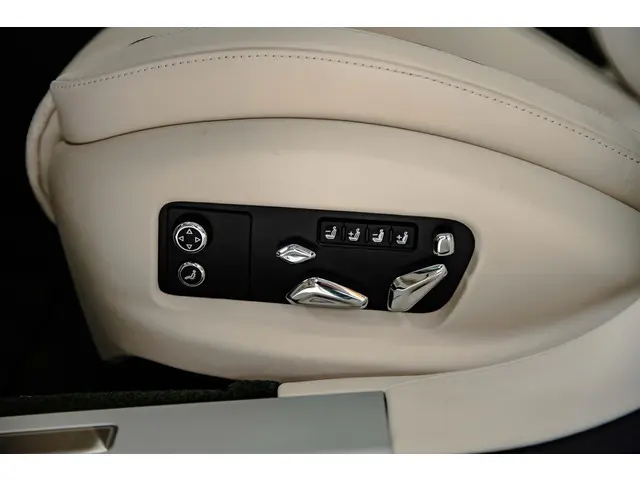 Bentley Flying Spur SPEED 6.0 W12 2023 Benzine 45