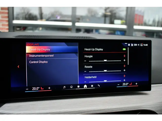 BMW 3 Serie Touring 330e M-Sport 2025 Hybride Benzine 64