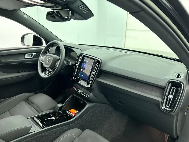 Volvo XC40 Recharge Plus 70 kWh 2022 Elektrisch 8