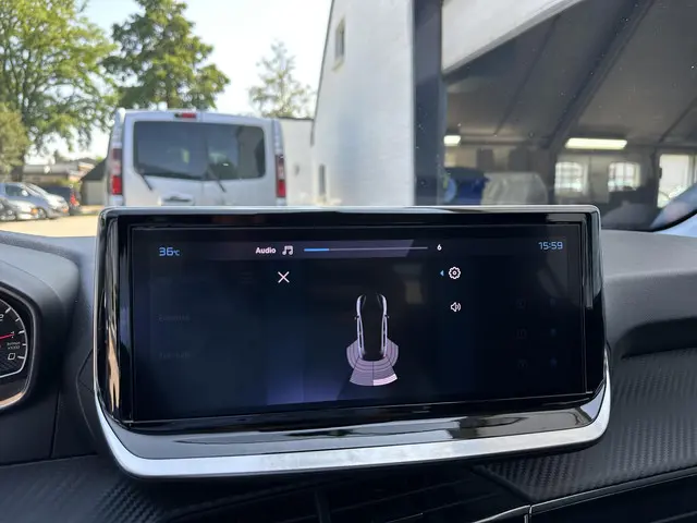 Peugeot 208 1.2 Style 2025 Benzine 21