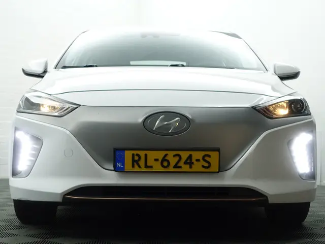 Hyundai IONIQ Premium EV Aut- 2018 Elektrisch 29
