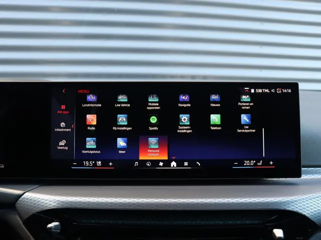 BMW 3 Serie 330e Sedan 2025 Hybride Benzine 33