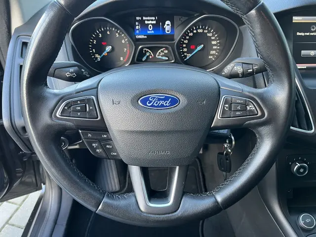 Ford Focus Wagon 1.0 Trend Edition *btw* 2015 Benzine 12