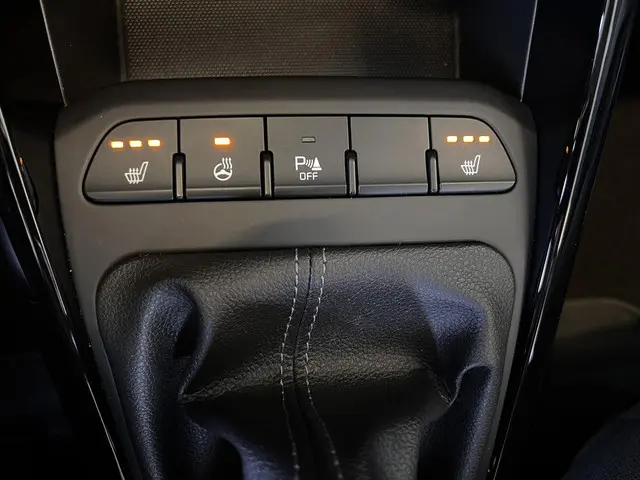 Kia Stonic 1.0 T-GDi DynamicPlusLine 2022 Benzine 20