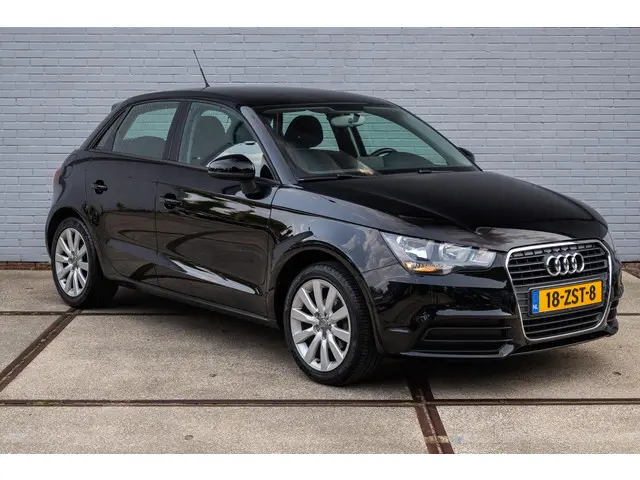 Audi A1 Sportback 1.2 TFSI Connect 2013 Benzine 12