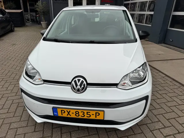 Volkswagen up! 1.0 BMT take up! 2017 Benzine 11