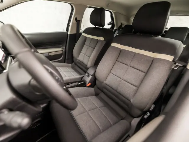 Citroën C4 Cactus 1.2 PureTech Sport 2020 Benzine 11