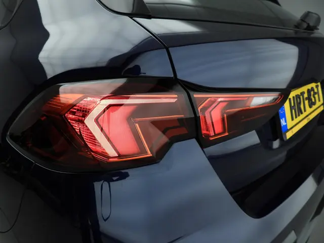 BMW 1 Serie 5-Deurs 120 2025 Benzine 34