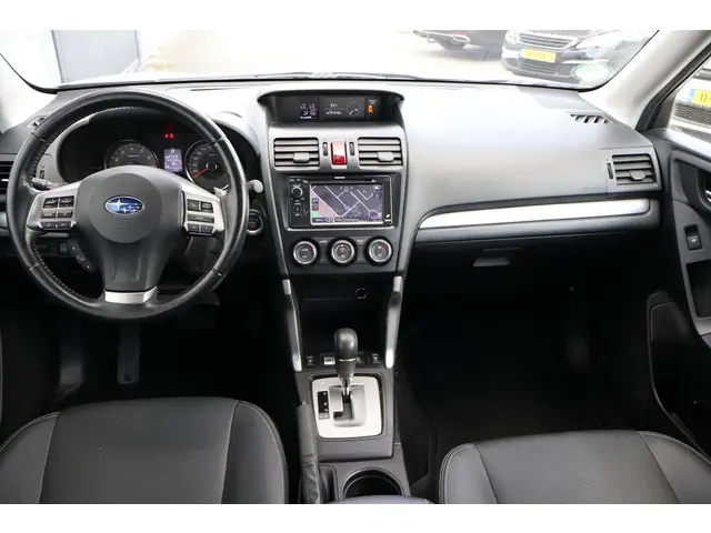 Subaru Forester 2.0 Executive 2013 Benzine 2