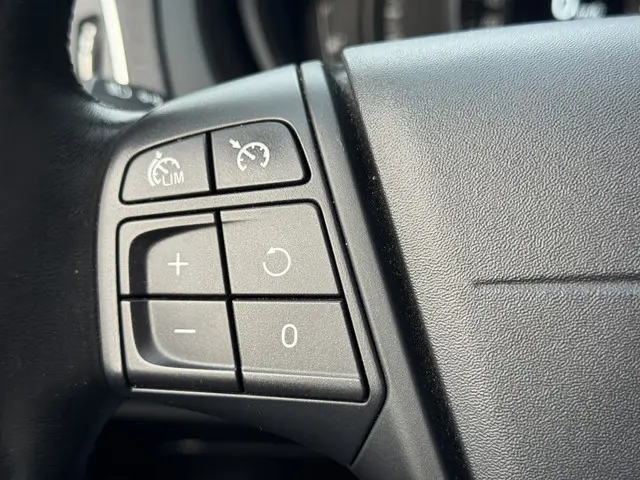 Volvo V40 2.0 D2 Nordic+ 2016 Diesel 35