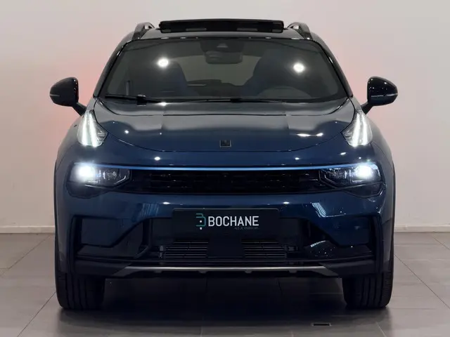 Lynk & Co 01 1.5 PHEV 2025 Hybride Benzine 19
