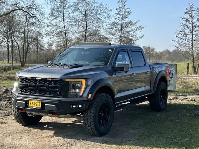 Ford F-150 USA Raptor R 2023 Benzine 12