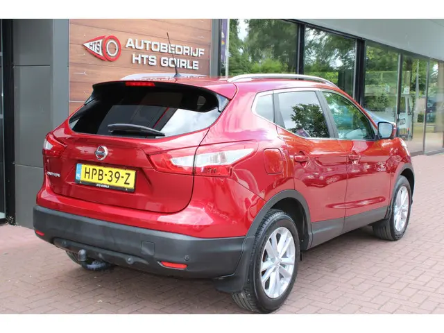 Nissan QASHQAI 1.2 Connect Edition 2015 Benzine 4