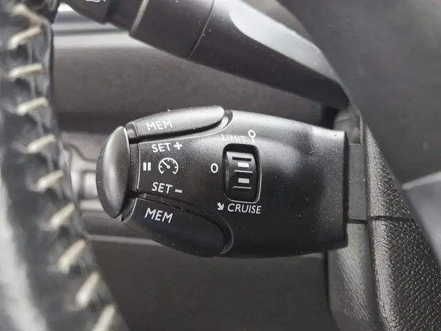 Peugeot 308 SW 1.2 PureTech Blue Lease 2017 Benzine 18