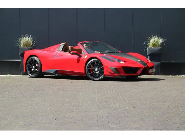 Ferrari 458 4.5 V8 Spider Mansory 2014 Benzine 19