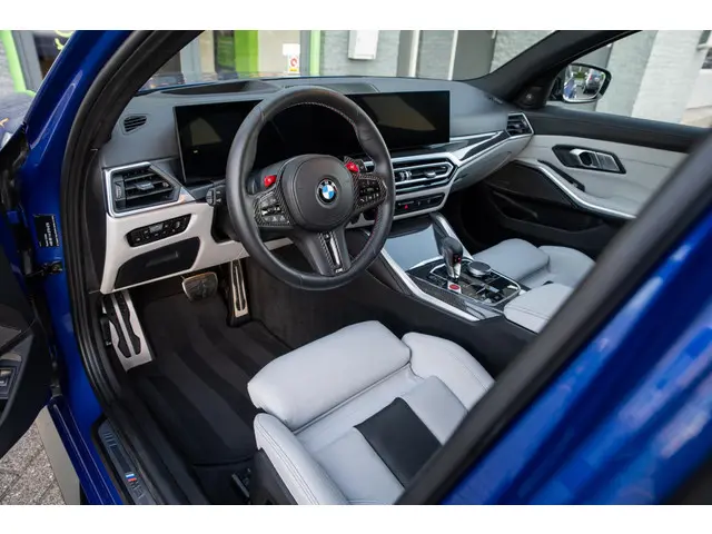 BMW M3 3-serie Touring xDrive Competition 2023 Benzine 11