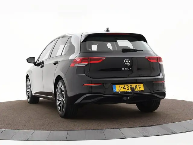 Volkswagen Golf 1.5 TSI 130pk Life 2020 Benzine 23