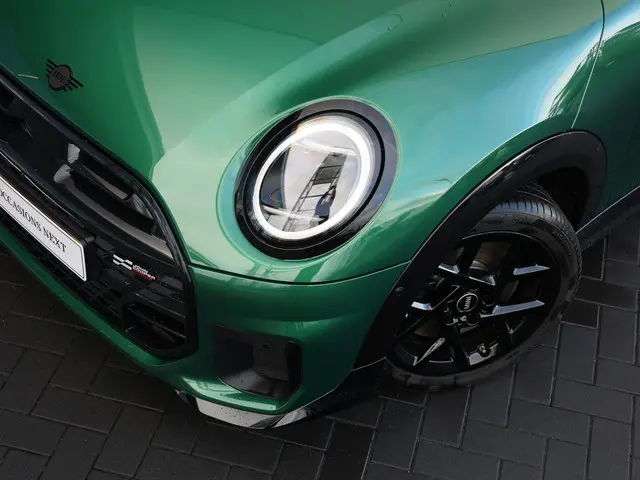 MINI 3-Deurs Cooper C 2025 Benzine 2