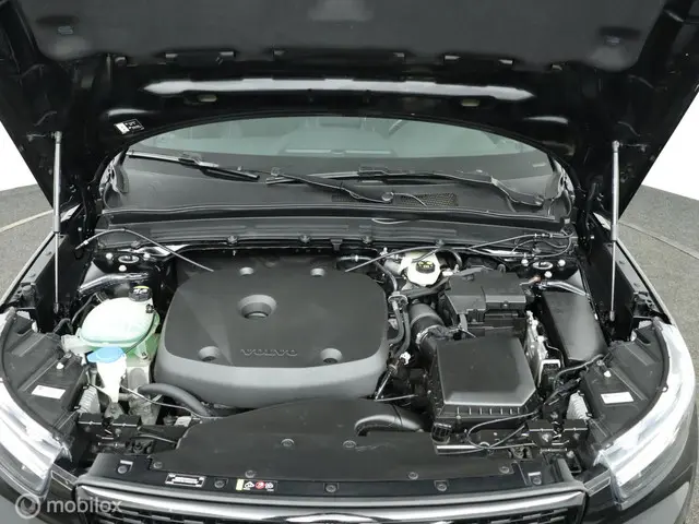 Volvo XC40 2.0 T4 R-Design 2019 Benzine 50