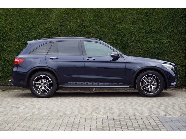 Mercedes-Benz GLC GLC 250 4M AMG line Night 2018 Benzine 4