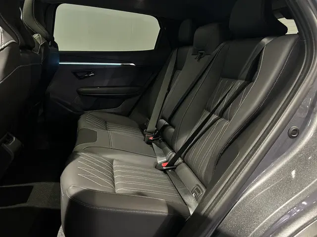 Mitsubishi Eclipse Cross Instyle 87 kWh 2025 Elektrisch 7