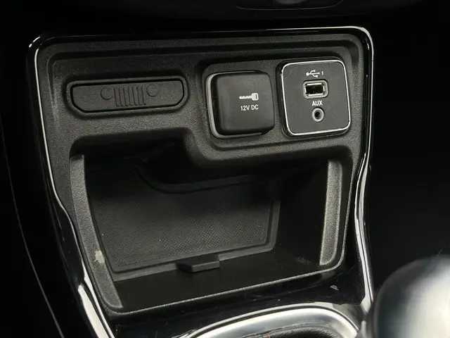 Jeep Compass 1.3T Limited 2021 Benzine 18