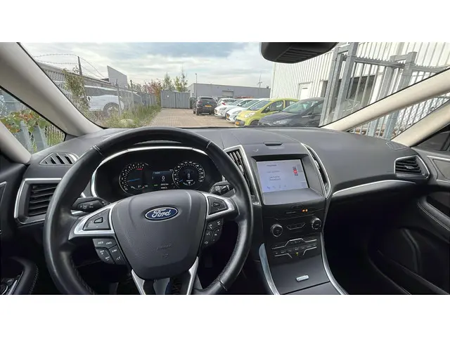 Ford S-Max 2.5 FHEV Titanium 7P 2022 Hybride Benzine 14