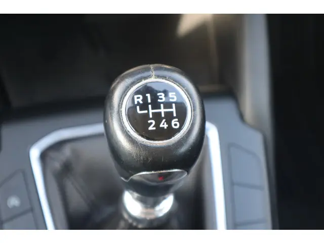 Ford Kuga 1.5 EcoBoost Titanium 2021 Benzine 39