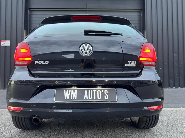 Volkswagen Polo 1.2 TSI Highline 2016 Benzine 12