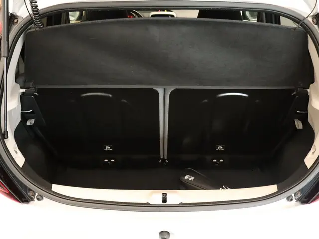 Toyota Aygo 1.0 VVT-i x-play 2018 Benzine 17