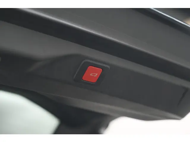 Peugeot 3008 1.2 Hybrid 145 GT 2025 Hybride Benzine 62