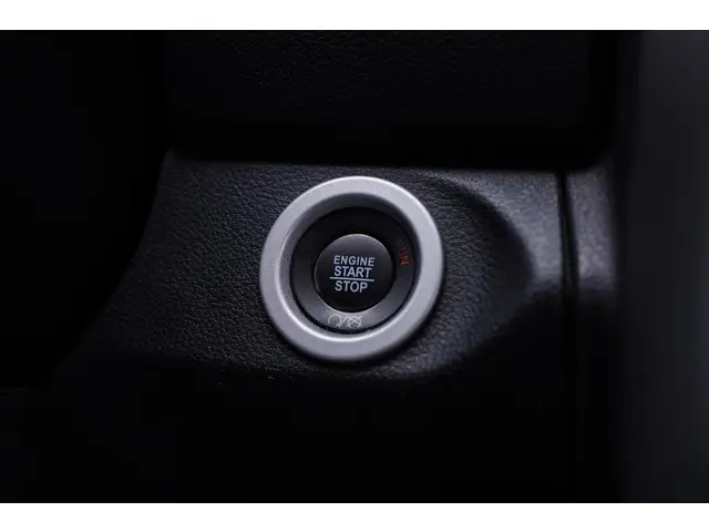 Dodge Ram 1500 5.7 V8 4x4 Crew Cab 5'7 Rebel 2019 Benzine 38